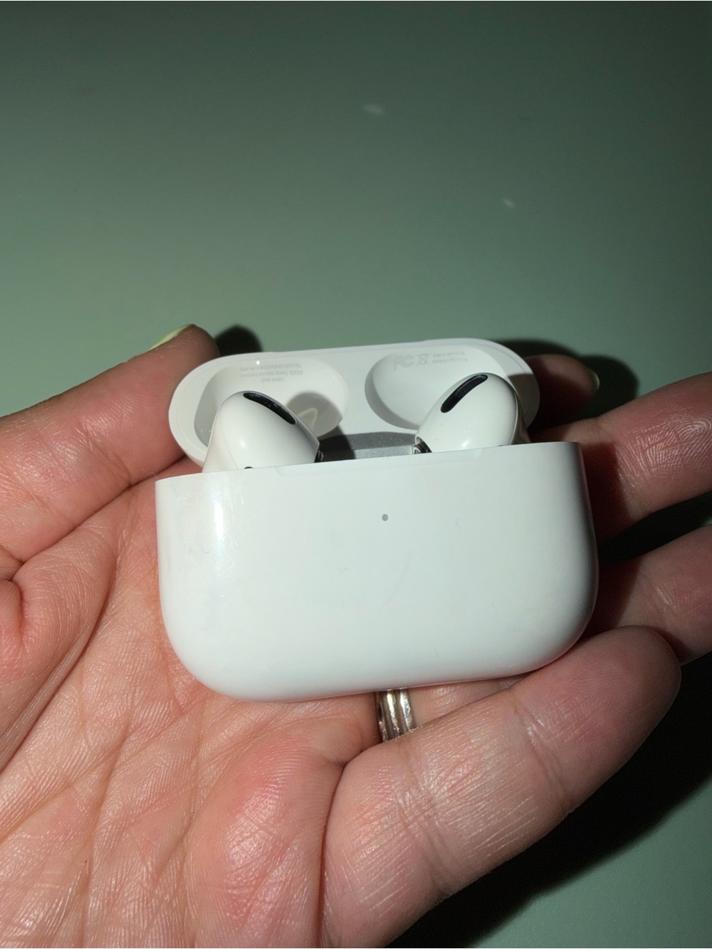 Apple AirPods Pro - 1st GEN White